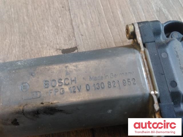 Ruteheis, kun motor, venstre foran til BMW X5 2000-2006 (E53) (E53) (BOSCH|8381019|67628381019|)