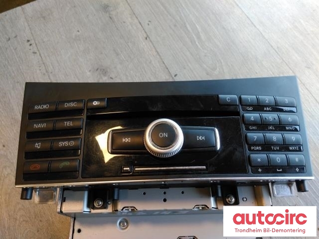 Bilstereo navigasjon til Mercedes E-Klasse 2009-2013 (Fase 1) (W212) (W212) (MITSUBISHI ELECTRIC|A2129008409|N853K19150|A2129004612)
