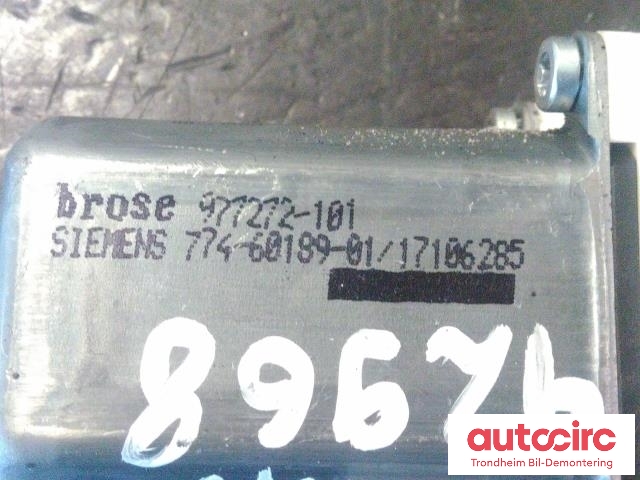 Ruteheis, kun motor, høyre foran til Audi Q7 2006-2010 (Type I, Fase 1)  (BROSE|4L0959802B|4L0 959 802 B|1036-989719-200| 977272-101)