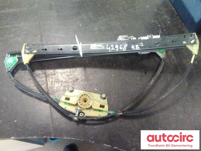 Ruteheis høyre bak til Audi Q7, 2006-2010 (Type I, Fase 1)  (BROSE|4L0839462B)