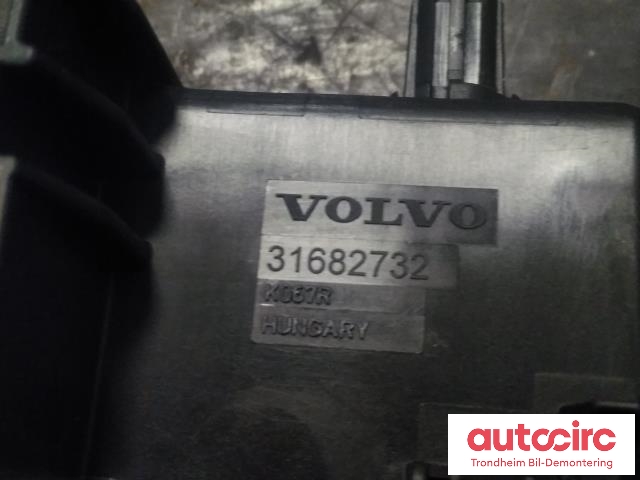 Sikringsboks til Volvo V90 / V90 CC / S90 2016-->>  (..|31682732|32209198|)