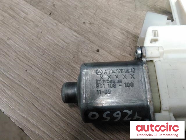 Ruteheis, kun motor, høyre bak til Mercedes C-Klasse 2011-2014 (Fase 2) (W204) (W204) (BOSCH|A2048200642|0130822504|961108-100)