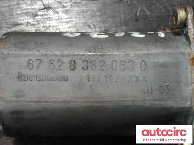 Ruteheis, kun motor, venstre bak til BMW X5 2000-2006 (E53) (E53) (BROSE|8362063|67628362063|119142-XXX)