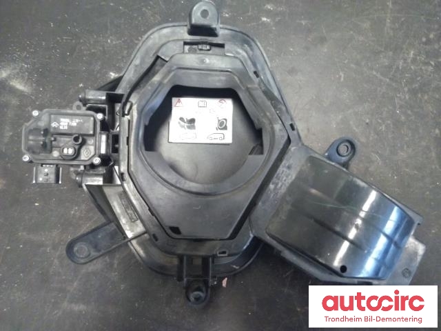 Ladeluke karosseri elbil til Renault Zoe 2013-2019 (Fase 1)  (FAURECIA|297862446R|)