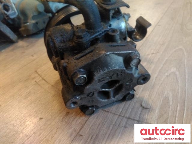 Servo pumpe mekanisk til Mitsubishi Grandis 2004-2009  (KYB|4450A012|)