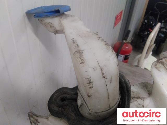 Spylertank til Audi A8 2003-2010 (Type II)  (MED PUMPER|4E0955453B|4E0955453C|4E0955453J)