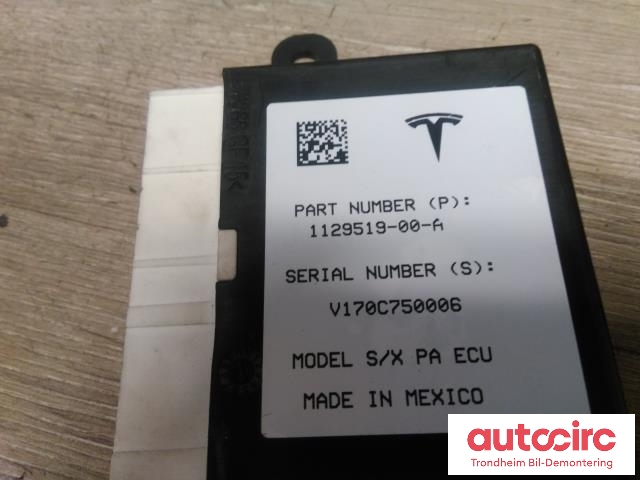 Styreenhet parkering til Tesla Model S 2016-2021 (Fase 2) (..|1129519-00-A|)