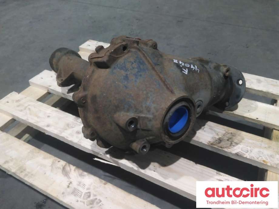 Kardang klokke foran til Toyota Land Cruiser 150 2014-->> (Fase 2)  (TOYOTA|4111060D00|)