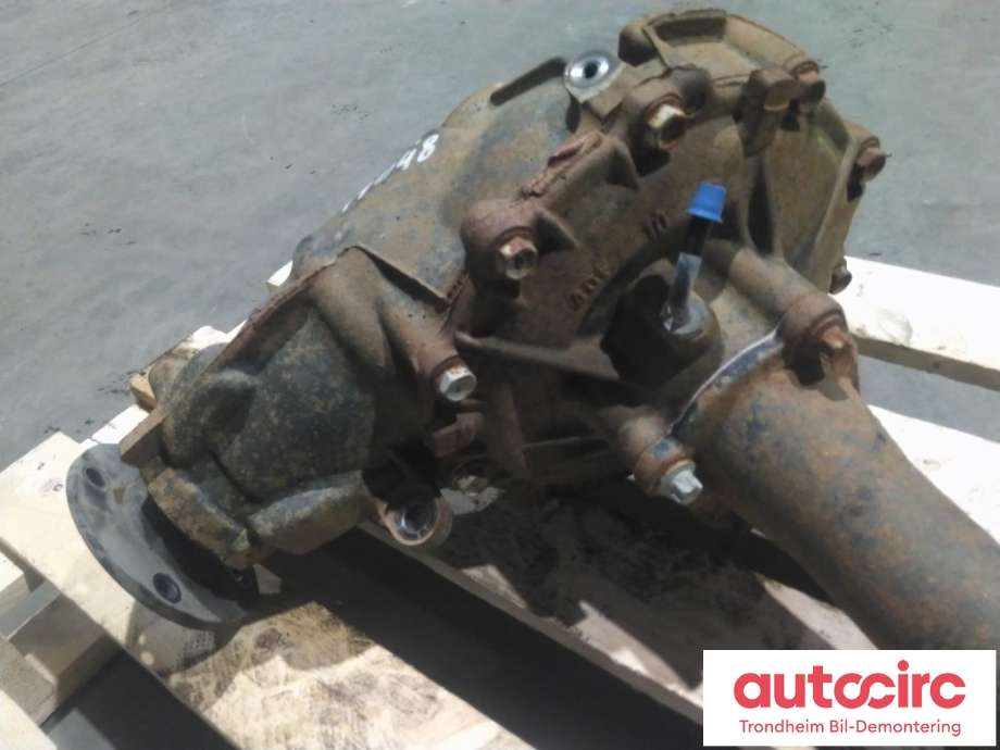 Kardang klokke foran til Toyota Land Cruiser 150 2014-->> (Fase 2)  (TOYOTA|4111060D00|)