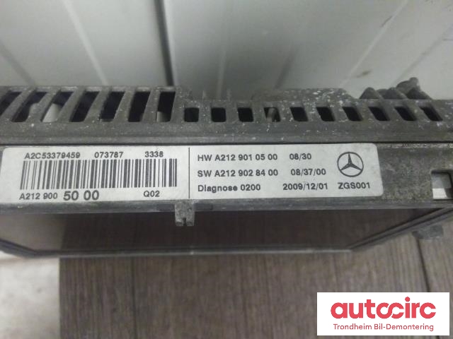 Bilstereo navigasjon skjerm til Mercedes E-Klasse 2009-2013 (Fase 1) (W212) (W212) (VDO|A2129005000|A2C53379459|A2129009022)