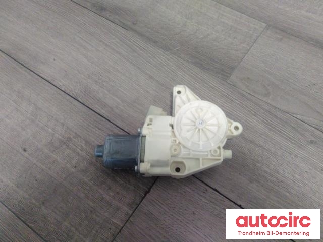 Ruteheis, kun motor, høyre bak til Mercedes E-Klasse 2009-2013 (Fase 1) (W212) (W212) (BROSE|961 108-100|A2048200642|0130822504)