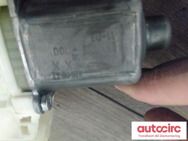 Ruteheis, kun motor, høyre bak til Mercedes E-Klasse 2009-2013 (Fase 1) (W212) (W212) (BROSE|961 108-100|A2048200642|0130822504)