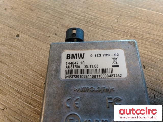 Antenne forsterker til BMW 7-Serie 2009-2015 (F01/F02/F03/F04) (F01/F02/F03/F04) (..|9123739|9200503|84109200503)