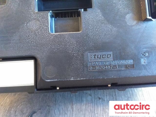 Sikringsboks kupe til BMW 7-Serie 2009-2015 (F01/F02/F03/F04) (F01/F02/F03/F04) (TYCO|9151320|0-1703344-2|61149151320)