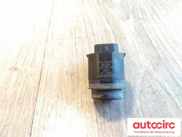 Parkeringssensor foran til BMW 7-Serie 2009-2015 (F01/F02/F03/F04) (F01/F02/F03/F04) (VALEO|9173106|607.065|66209233029)