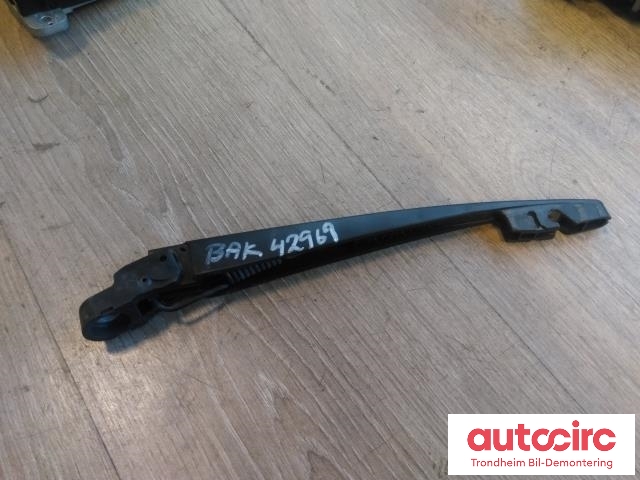 Viskerarm bakrute til Mitsubishi Outlander, 2010-2012 (Type II, Fase 2)  (MITSUBA|8253A029)