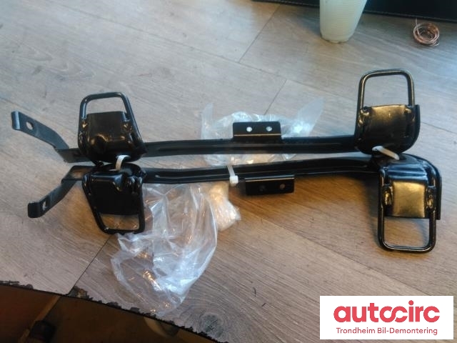 Innredning diverse til Nissan Qashqai, 2007-2010 (Type I, Fase 1)  (ISOFIX BAKSETE|88392JD00A)