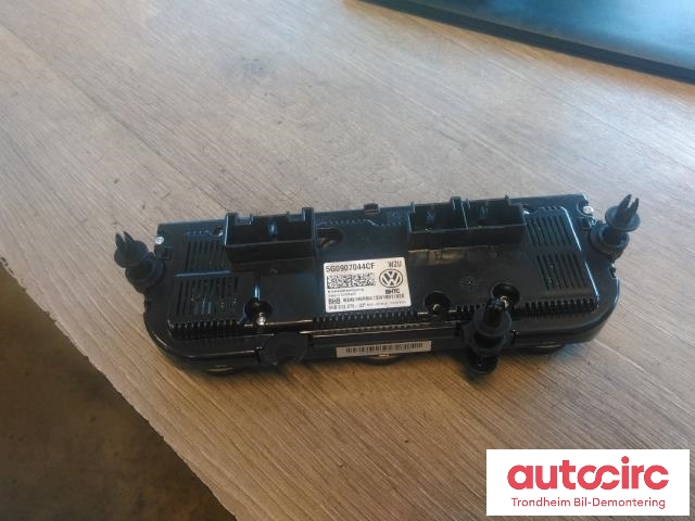 Varmeapparat betjening til VW Golf VII 2012-2017 (Fase 1) (BHTC|5G0907044CF|5HB012670-22|)