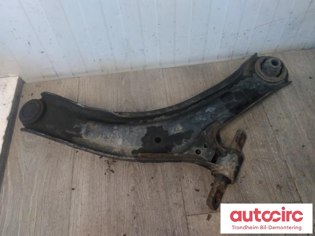Bærebru venstre foran nedre til Nissan X-Trail 2007-2014 (T31) (T31) (..|54501-JG00B|54501JG000|)