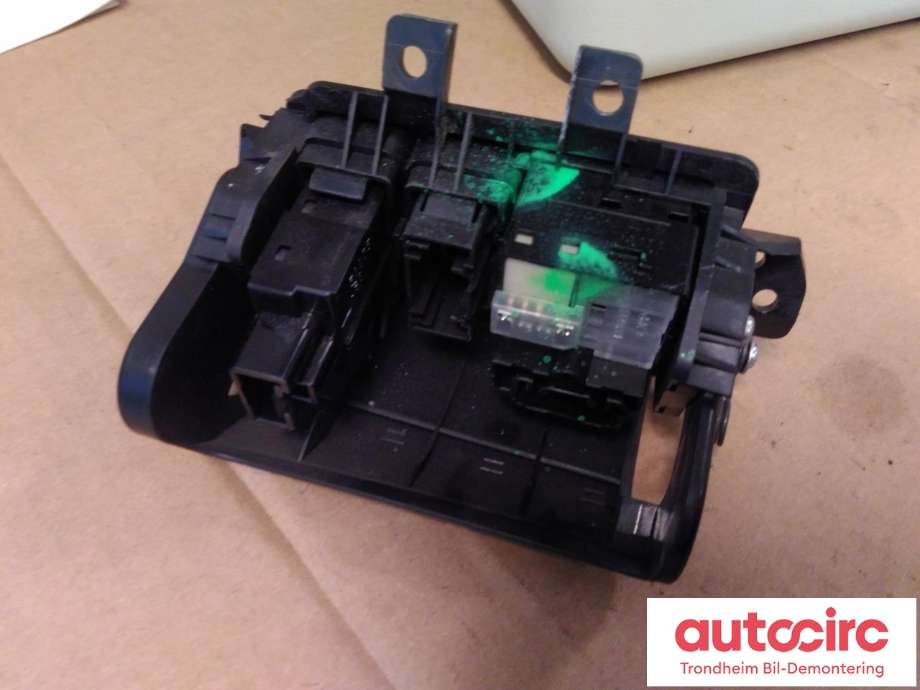 Bryter speil til Lexus RX 2003-2009 (Type II) (XU30) (XU30) (TOYOTA|8487248020|8493028040|183575)