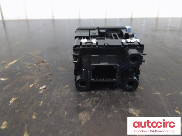 Bryter elektrisk håndbrekk/parkbrems til Mitsubishi Outlander 2015-->> (Type III, Fase 2)  (..|8606A033|75K400|)