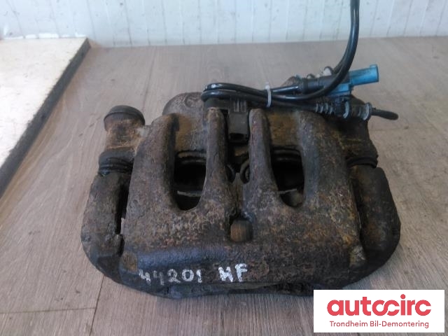Bremsecaliper høyre foran til VW Crafter, 2011-2016 (Type I, Fase 2)  (MED KLAVE|2E0615106B)