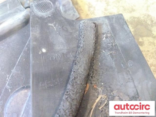 Deksel til Ford Ranger 2012-2015 (DEKSEL UNDER FRONTRUTE|AB39-2102223-DC|AB39-2102222-DC|1863817)