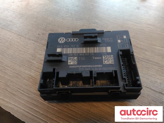 Styreenhet dør høyre foran til Audi A4, 2007-2014 (Type IV) (B8) (B8) (TEMIC|8K0959792B)