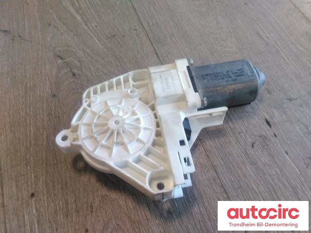 Ruteheis, kun motor, høyre foran til Audi A4, Allroad 2009-2016 (Type I) (B8) (B8) (BROSE|8K0959802A|1036-A66633-110|8T0959802B)
