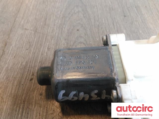 Ruteheis, kun motor, høyre foran til Mercedes E-Klasse 2009-2013 (Fase 1) (W212) (W212) (BOSCH|A2048200242|A2129066702|)