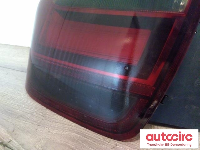 Baklykt venstre til BMW 1-Serie 2011-2015 (Fase 1) (F20/F21) (F20/F21) (VALEO|7297019|7241541|63217241541)