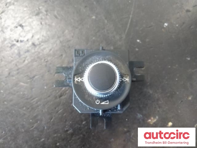 Bilstereo betjeningspanel til Audi TT, 2015-->> (Type III) (ALPS|8S1919616)
