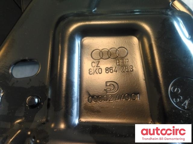 Midtarmlene foran til Audi A4, Allroad 2009-2016 (Type I) (B8) (B8) (KUN ARMLENE|8K0864283|8K0864207H|)