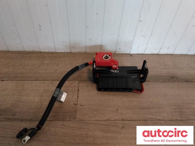 Styreenhet batteri til BMW X5 2007-2013 (E70) (E70) (PLUSS POL|61146977957|61129217004|9114135-05)