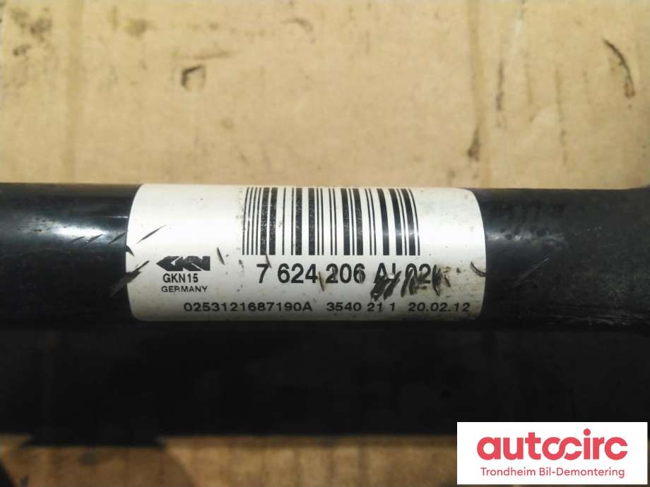 Drivaksel høyre bak, diesel/manuell til BMW 1-Serie 2011-2015 (Fase 1) (F20/F21) (F20/F21) (GKN|7624206|33207624206|)