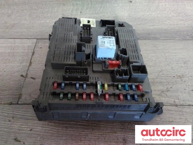 Sikringsboks kupe til Citroën C5 2001-2004 (Type I, Fase 1)  (..|6580F1|9643805380|)