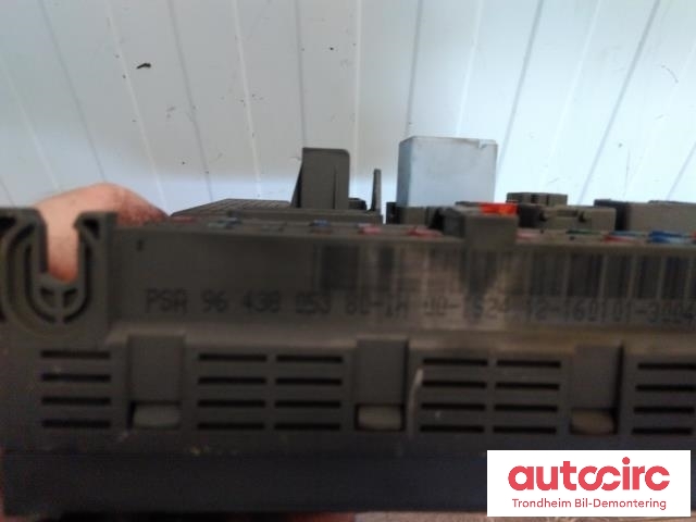 Sikringsboks kupe til Citroën C5 2001-2004 (Type I, Fase 1)  (..|6580F1|9643805380|)
