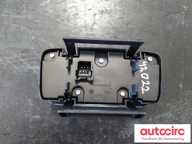 Bryter lys til Ford Kuga 2013-2019  (FOMOCO|AV6T-13A024-EC|1787266|)