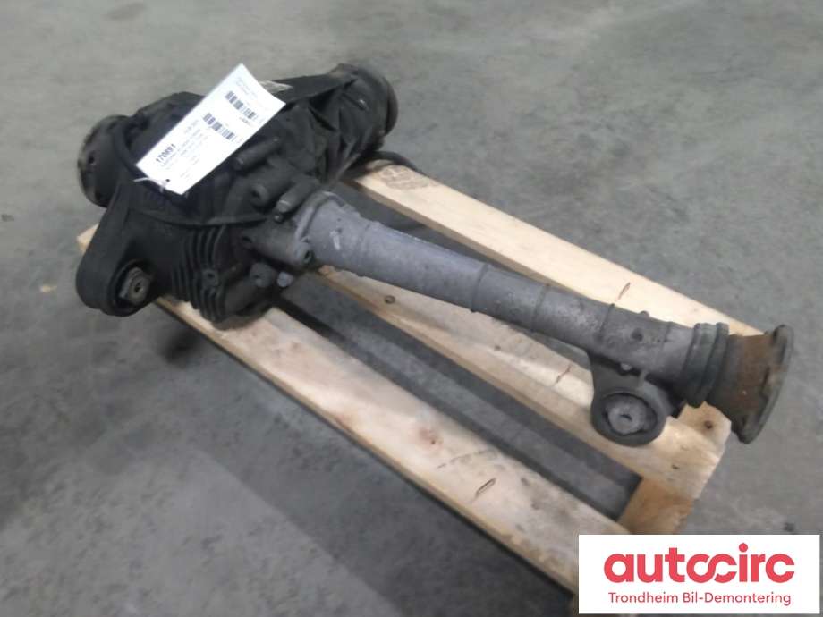 Kardang klokke foran til Audi Q7, 2006-2010 (Type I, Fase 1)  (AUDI|0AA409508D)