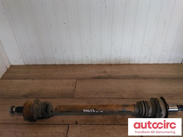 Drivaksel høyre bak, diesel/manuell til Mercedes C-Klasse 2007-2011 (Fase 1) (W204) (W204) (..|A2043501710|A2043508023|)
