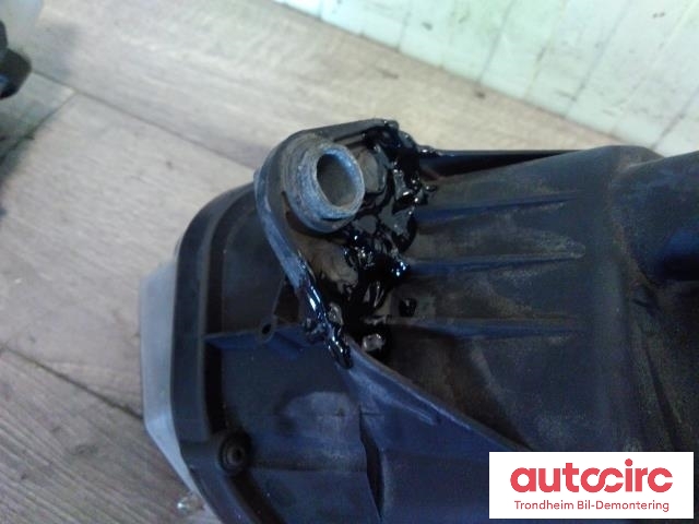 Frontlykt sett halogen til VW Amarok 2010-2016 (Type I, Fase 1) (UORGINAL|2H1941015H|2H1941016H|2H1941015AA)
