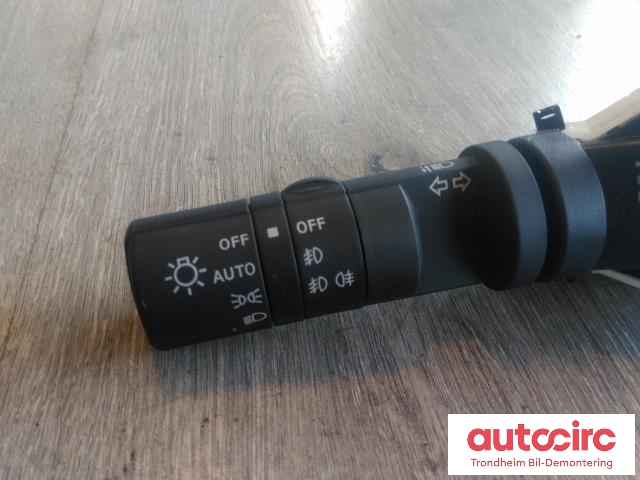 Bryter blink til Nissan Qashqai 2010-2014 (Type I, Fase 2)  (NILES|25540JD03A|)