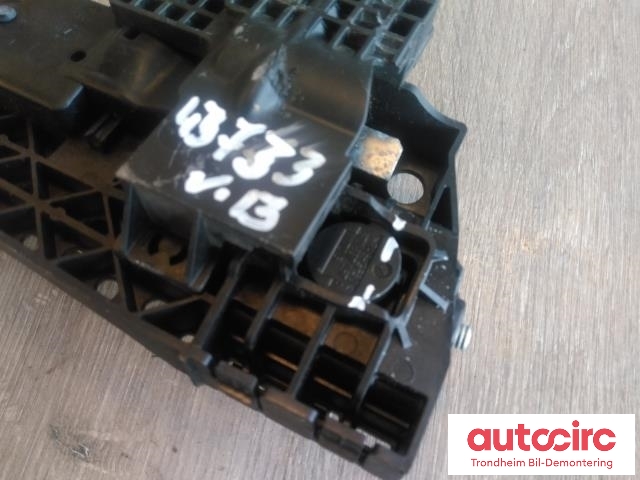 Dørhåndtak utv venstre bak til Audi Q3 2011-2014 (Type I, Fase 1)  (..|8T0837205A|8U0837885|)