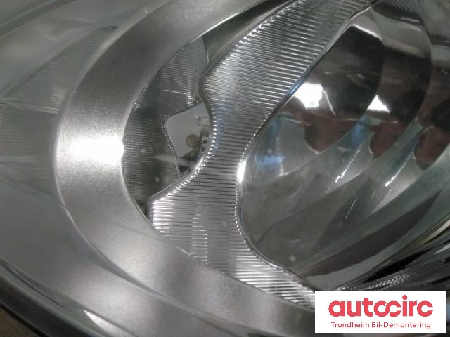 Frontlykt venstre halogen til Ford C-Max 2010-2015 (Type II, Fase 1) (VALEO|AM51-13W030-AE|AM51-13W030-AF|1787130)