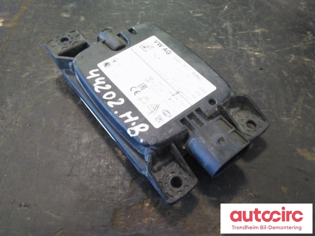 Sensor blindsone til VW Golf VII 2017-2020 (Fase 2)  (HELLA|5Q0907686C|)