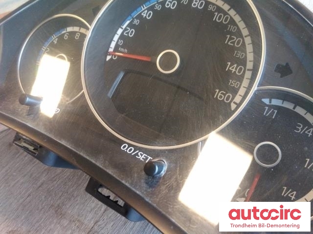 Instrumentpanel til VW E-Up 2013-2019  (..|12E920860A|12E920860AX|554010380104)