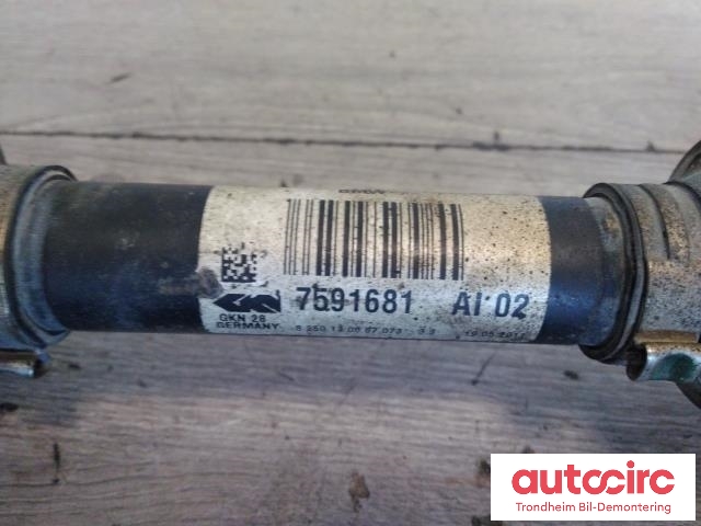 Drivaksel venstre foran, diesel/automat til BMW X1 2009-2015 (E84) (E84) (..|7591681|7605511|31607605511)