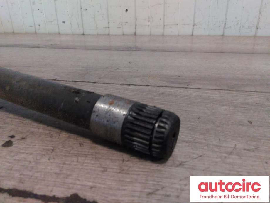 Drivaksel høyre foran, diesel/automat til BMW X1 2009-2015 (E84) (E84) (...|7591682|7605512|31607605512)