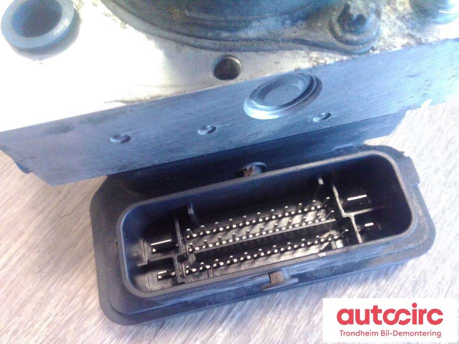 ABS sentral til Mercedes Vito 2014-->> (W447) (W447) (BOSCH|A4479002102|A4479008709|A4479006316)