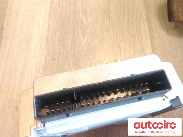 Bilstereo forsterker til Tesla Model S 2013-2016 (Fase 1)  (TESLA|1004833-10-A|1004833-10-A-03|1000350-001-09)